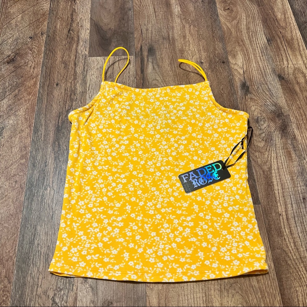 NWT string top spaghetti strap tank top cropped